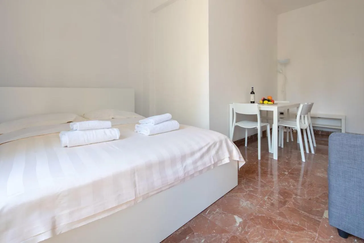 Novoli 4 Bedrooms By Mmega Φλωρεντία Διαμέρισμα